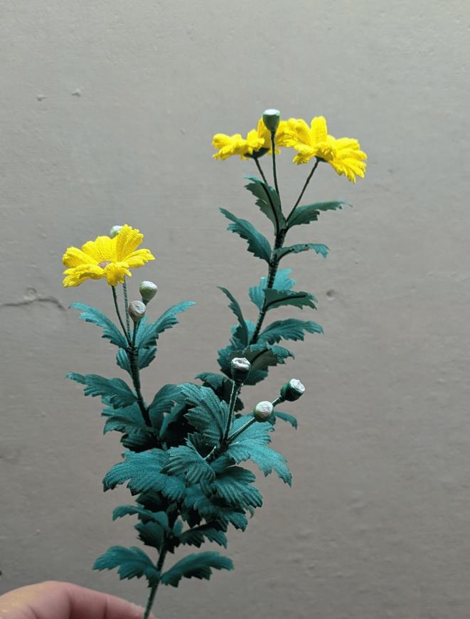 菊の一輪挿し
