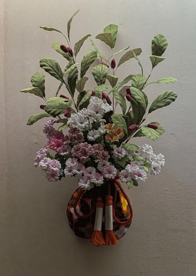 薄色小菊